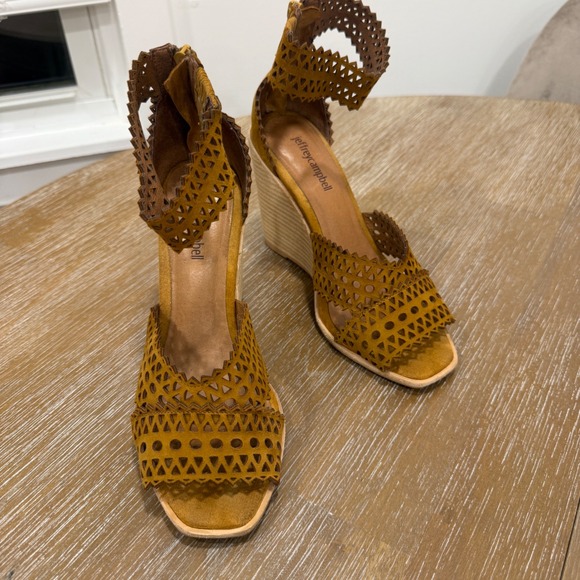 Jeffrey Campbell Wedges 8.5 Brown Camel Suede Leather Cutout Ankle Strap Boho - Picture 8 of 8